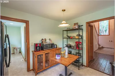 609 Van Buren St, Oregon City, OR 97045 - Photo 18