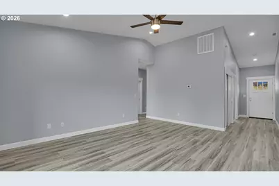 80 N Westview Cir, Rose Lodge, OR 97368 - Photo 12