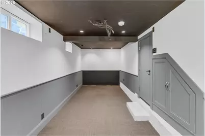 9747 N Smith St, Portland, OR 97203 - Photo 34