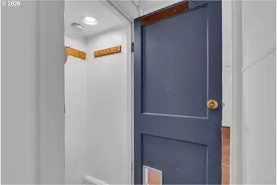 9747 N Smith St, Portland, OR 97203 - Photo 26