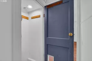 9747 N Smith St, Portland, OR 97203 - Photo 26