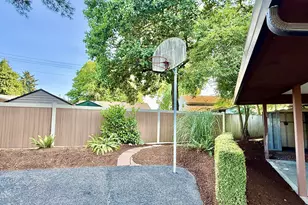 3104 E McLoughlin Blvd, Vancouver, WA 98661 - Photo 40