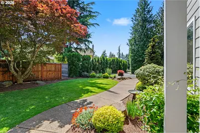 471 Edgewood Dr, Silverton, OR 97381 - Photo 10