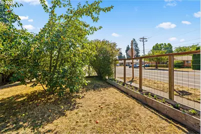 114 Hayden Bridge Way, Springfield, OR 97477 - Photo 2