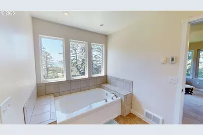 95030 Pacific Vista Dr, Gold Beach, OR 97444 - Photo 26