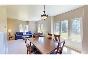 95030 Pacific Vis Dr, Gold Beach, OR 97444 - Photo 10