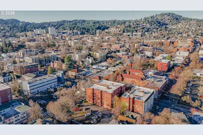 1829 NW Lovejoy St #313, Portland, OR 97209 - Photo 32