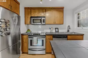 1829 NW Lovejoy St, Portland, OR 97209 - Photo 6