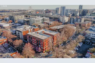 1829 NW Lovejoy St #313, Portland, OR 97209 - Photo 30