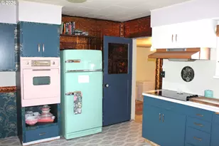 710 Broadway St, Baker City, OR 97814 - Photo 4