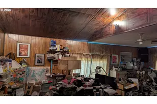 745 E 8th St, Coquille, OR 97423 - Photo 12