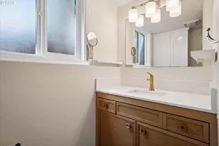 14622 NE Rose Pkwy, Portland, OR 97230 - Photo 30