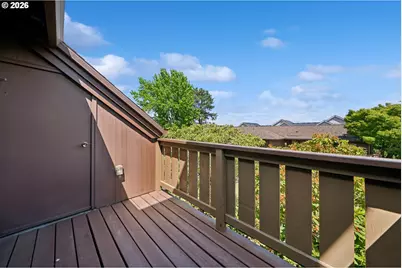14622 NE Rose Pkwy, Portland, OR 97230 - Photo 8