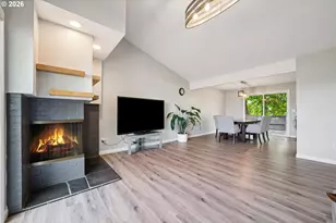 14622 NE Rose Pkwy, Portland, OR 97230 - Photo 4