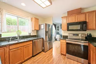 7502 SW Applegate Dr, Beaverton, OR 97007 - Photo 12