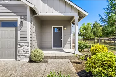 730 E Camellia St, Yamhill, OR 97148 - Photo 2