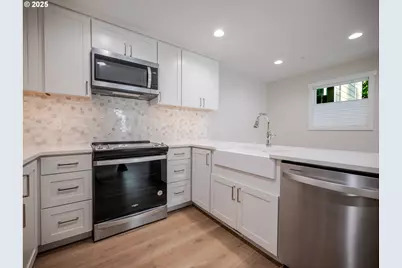 420 Elk Creek Rd #401, Cannon Beach, OR 97110 - Photo 18