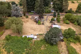 54330 Freeman Rd, Scappoose, OR 97056 - Photo 10