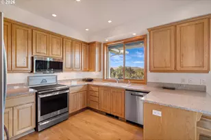 388 Ridge Ct, Manzanita, OR 97130 - Photo 10