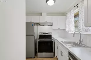 1267 NE 183rd Ave, Portland, OR 97230 - Photo 8