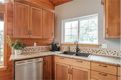 29109 Brownsville Rd, Brownsville, OR 97327 - Photo 8