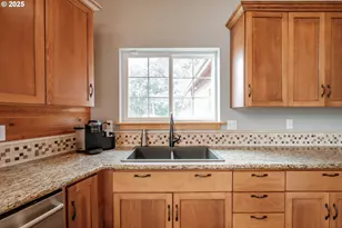 29109 Brownsville Rd, Brownsville, OR 97327 - Photo 8