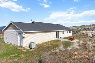 100 Grace Way, Goldendale, WA 98620 - Photo 4