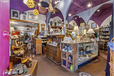 234 S Canyon Blvd, John Day, OR 97845 - Photo 2