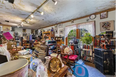 234 S Canyon Blvd, John Day, OR 97845 - Photo 4