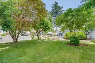 19500 SW Alderwood Ct, Beaverton, OR 97003 - Photo 4