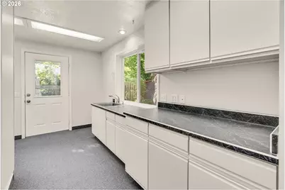 19500 SW Alderwood Ct, Beaverton, OR 97003 - Photo 24