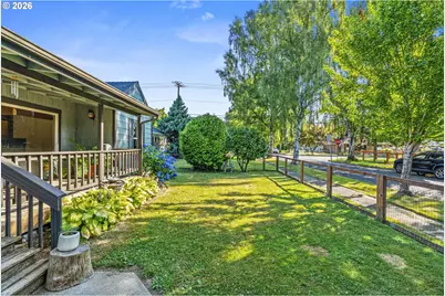 561 18th Ave, Longview, WA 98632 - Photo 4