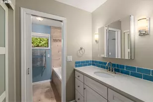 9 Bernini Ct, Lake Oswego, OR 97035 - Photo 20