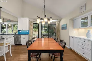 9 Bernini Ct, Lake Oswego, OR 97035 - Photo 18