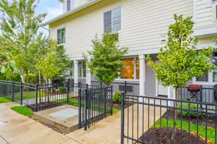 10827 E Burnside St, Portland, OR 97216 - Photo 6