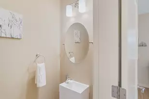 10827 E Burnside St, Portland, OR 97216 - Photo 8