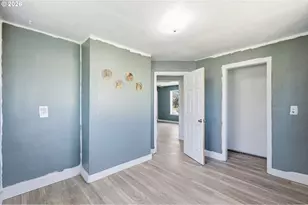 5135 C St, Springfield, OR 97478 - Photo 6