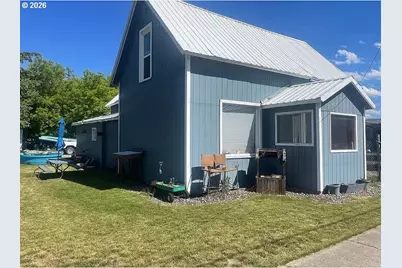 209 N River St, Enterprise, OR 97828 - Photo 1