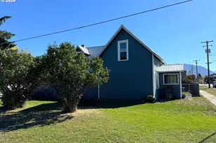 209 N River St, Enterprise, OR 97828 - Photo 32