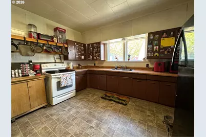 209 N River St, Enterprise, OR 97828 - Photo 14