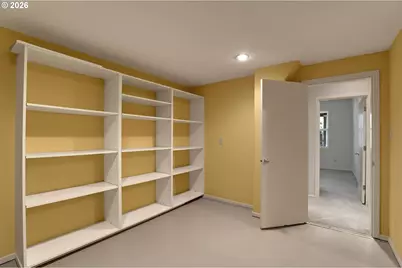 700 SW 67th Pl, Portland, OR 97225 - Photo 38