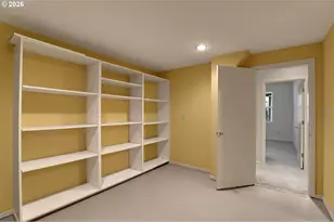 700 SW 67th Pl, Portland, OR 97225 - Photo 38