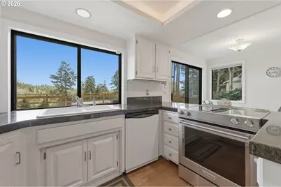 3945 Spring Blvd, Eugene, OR 97405 - Photo 16