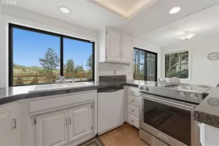 3945 Spring Blvd, Eugene, OR 97405 - Photo 16