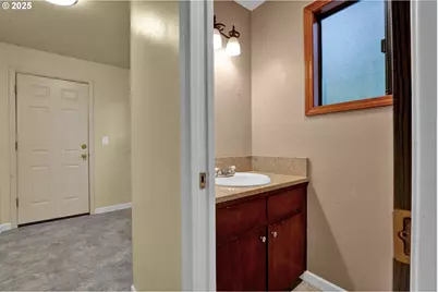 2850 Garfield St, Eugene, OR 97405 - Photo 16