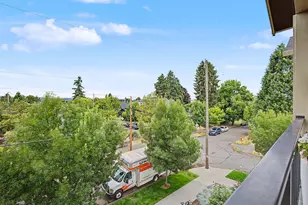 5734 N Montana Ave, Portland, OR 97217 - Photo 12