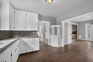 289 Harbor St, Florence, OR 97439 - Photo 14