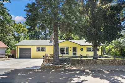 1306 E 18th St, The Dalles, OR 97058 - Photo 2