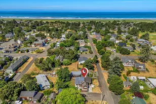641 2nd St, Gearhart, OR 97138 - Photo 2