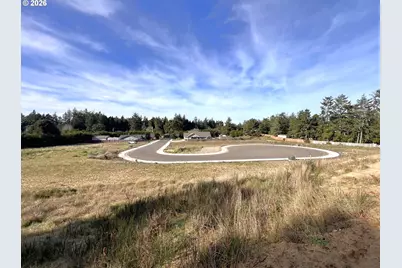 1045 Park Pl, Coos Bay, OR 97420 - Photo 16